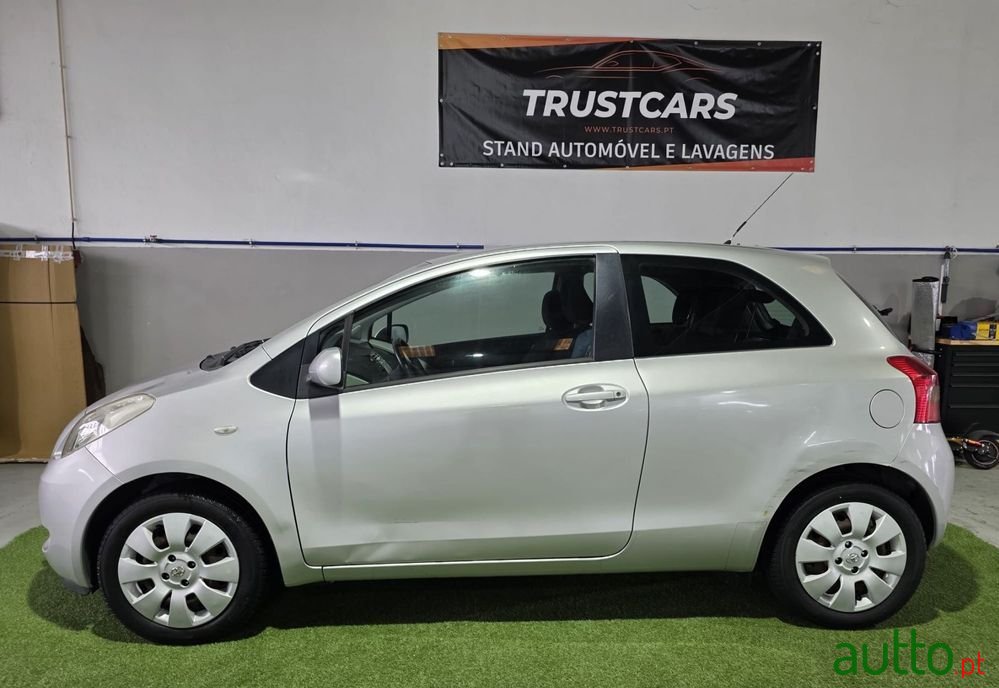 2007' Toyota Yaris photo #5