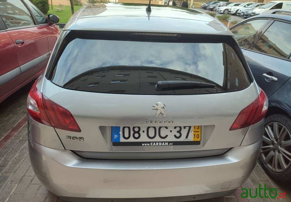 2013' Peugeot 308 photo #3