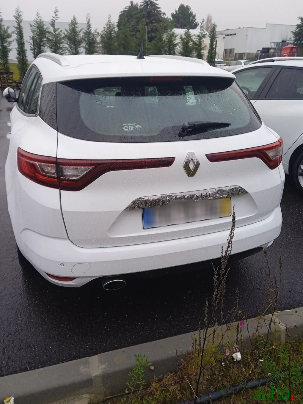2017' Renault Megane Sport Tourer photo #3