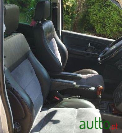 2001' Volkswagen Sharan photo #2