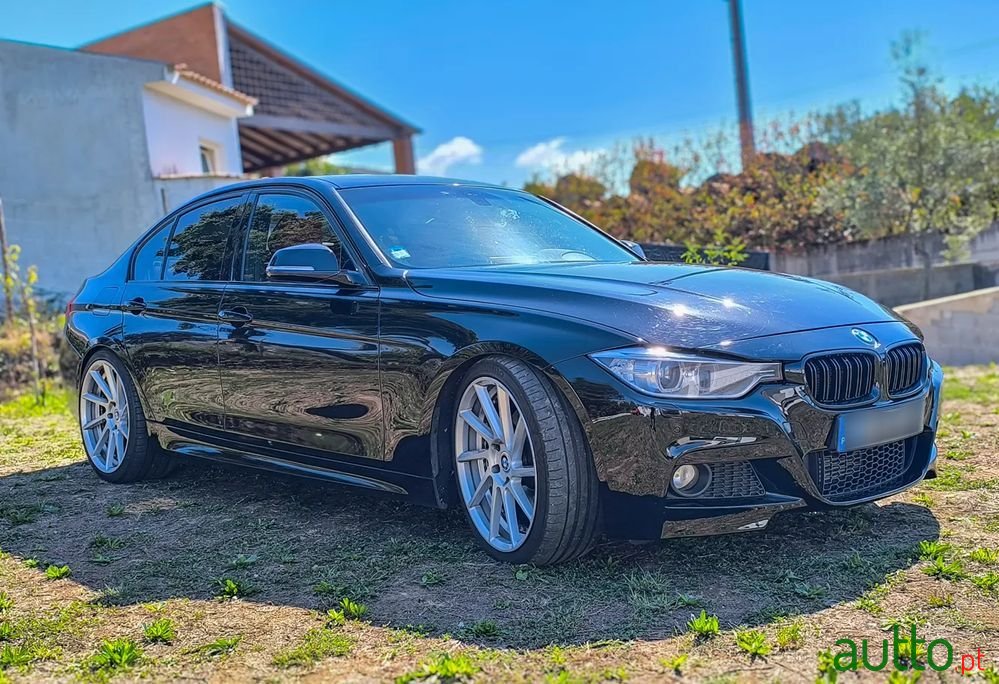 2013' BMW Série 3 D photo #3
