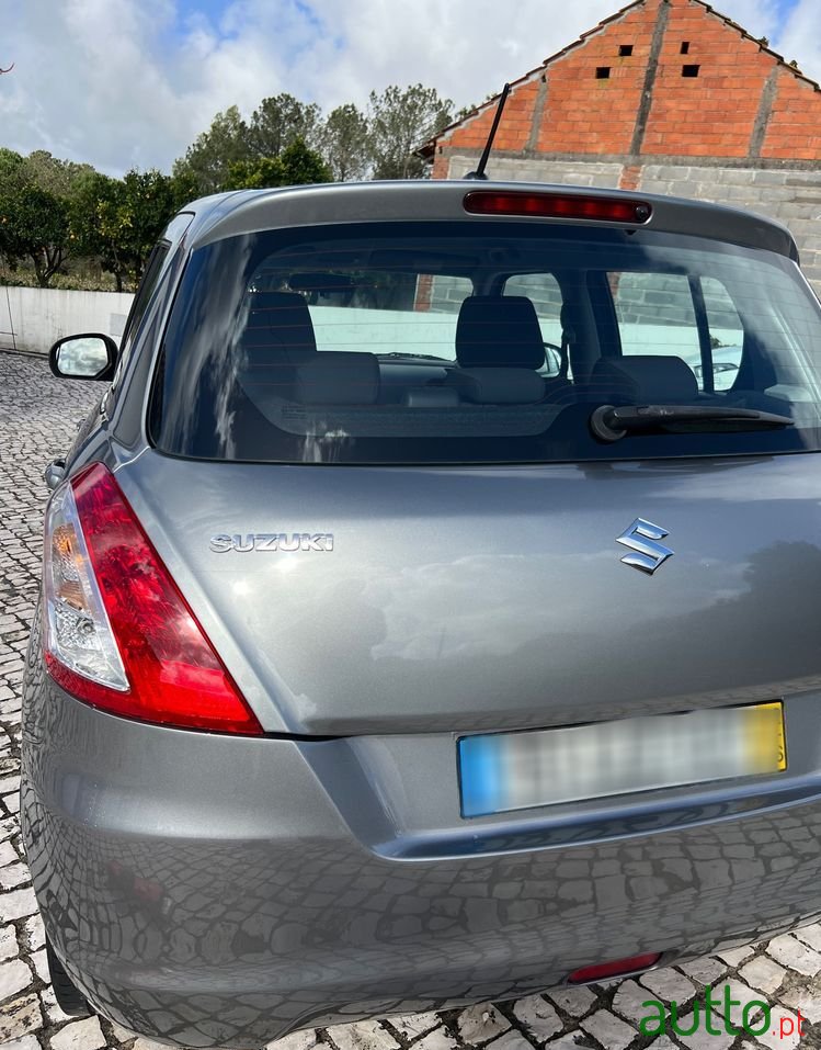 2012' Suzuki Swift 1.2 Vvt Glx photo #3