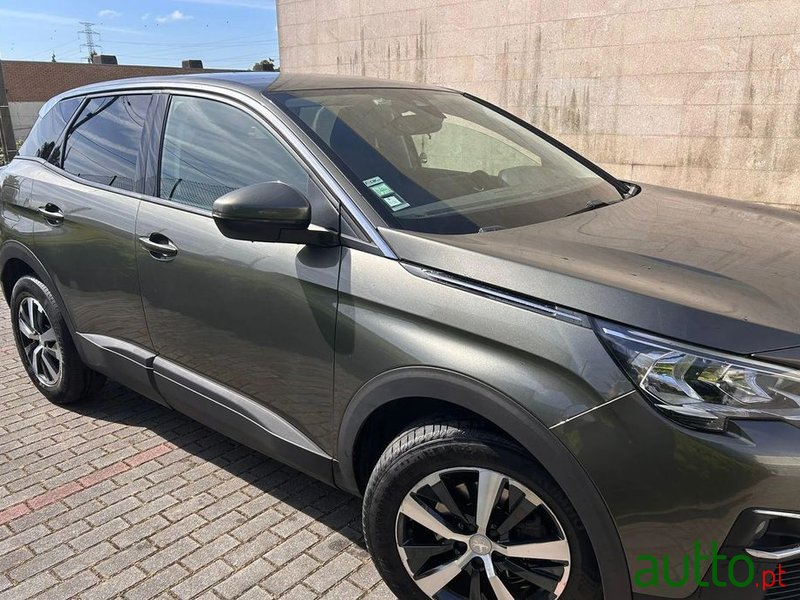 2018' Peugeot 3008 photo #1