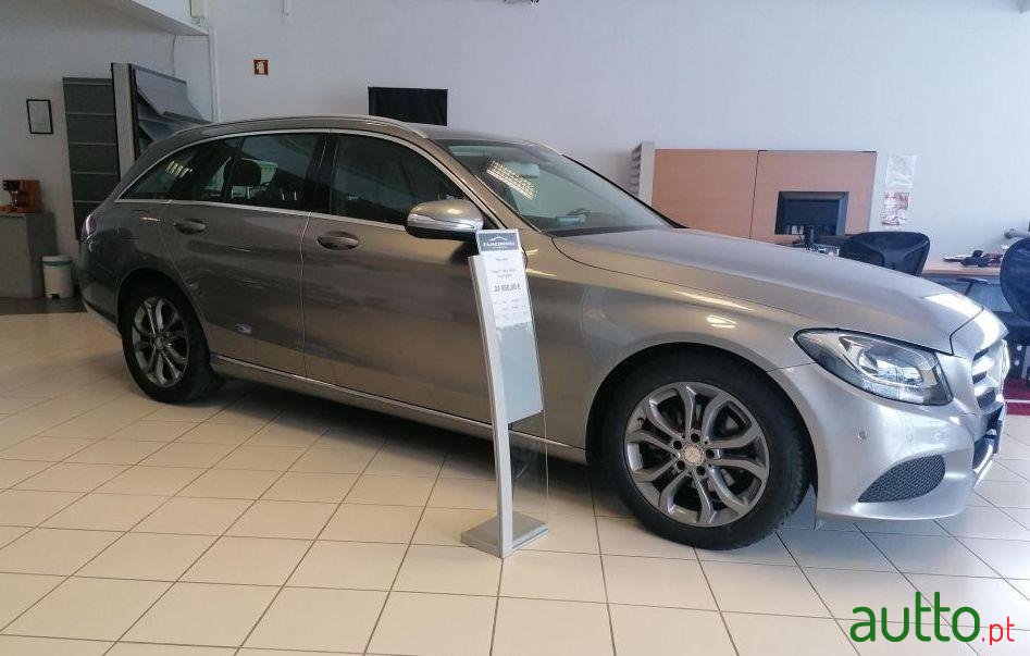 2015' Mercedes-Benz C-180 photo #3