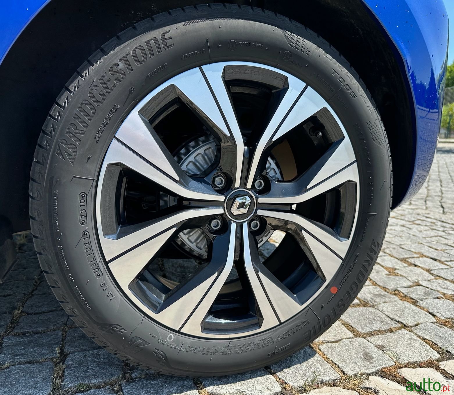 2021' Renault Clio photo #4