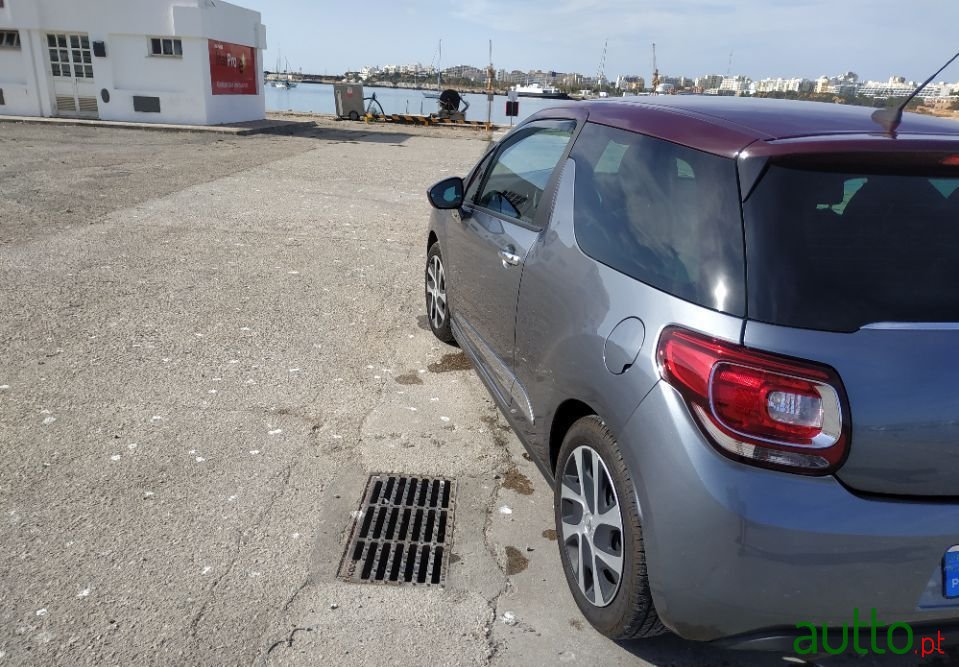2012' Citroen DS3 photo #4