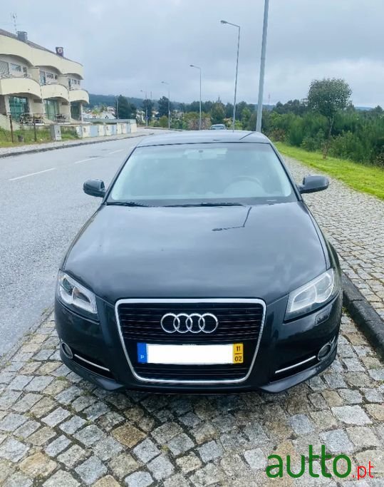 2011' Audi A3 Sportback photo #2