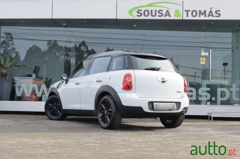 2012' MINI Countryman Cooper D photo #4