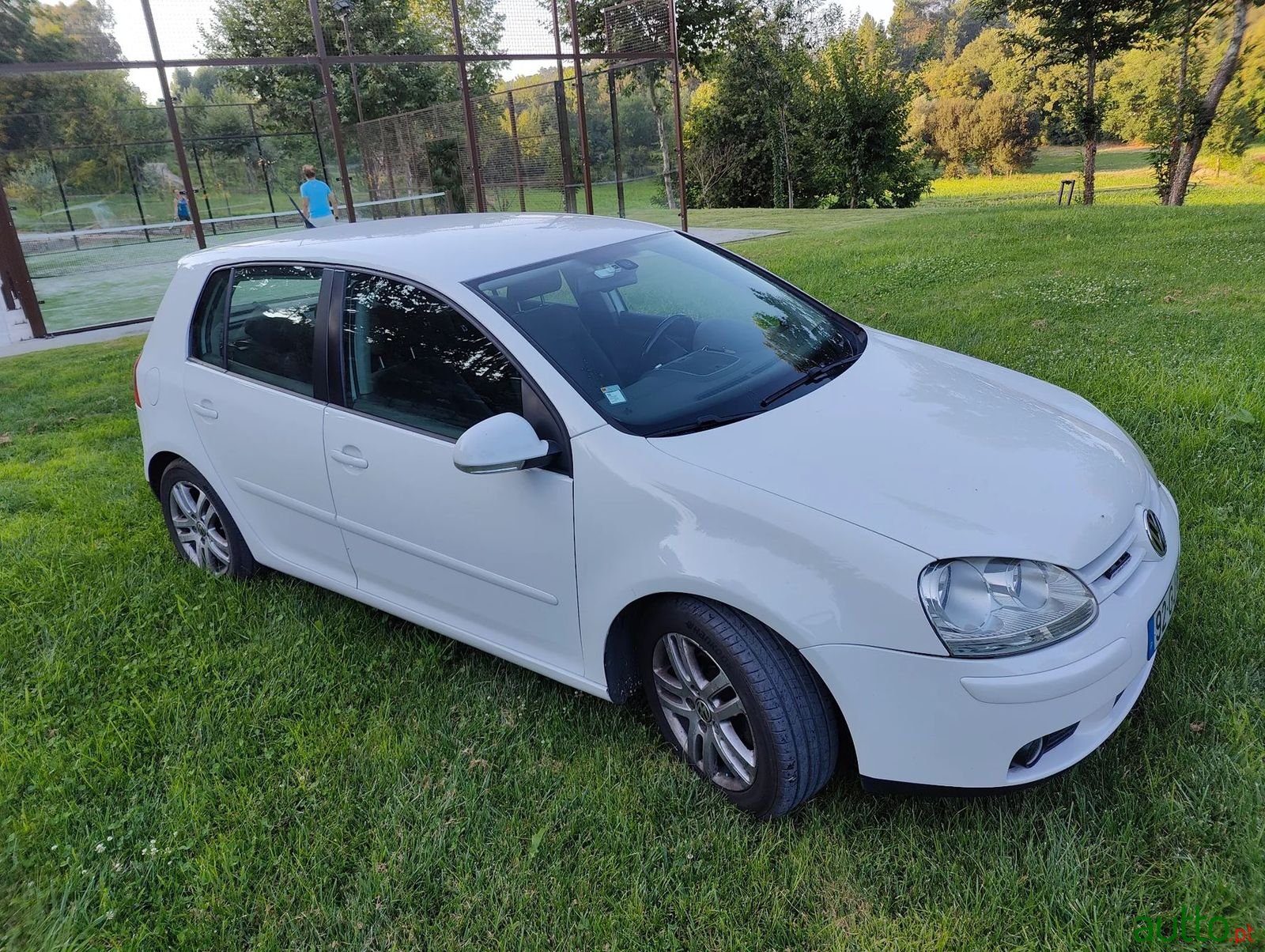 2008' Volkswagen Golf photo #4