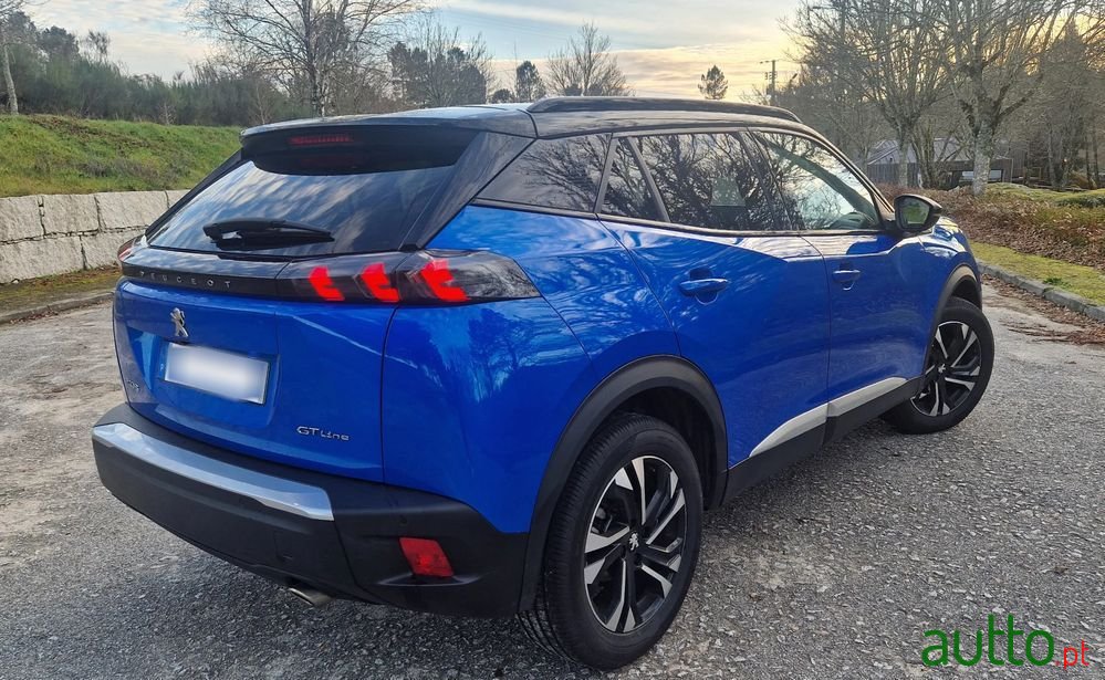 2020' Peugeot 2008 1.5 Bluehdi Gt Line photo #5