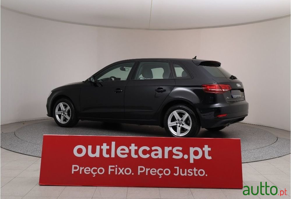 2019' Audi A3 Sportback photo #5