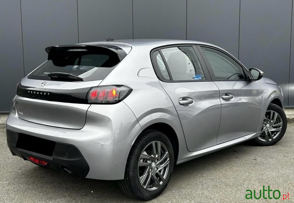 2021' Peugeot 208 1.2 Puretech Active photo #2