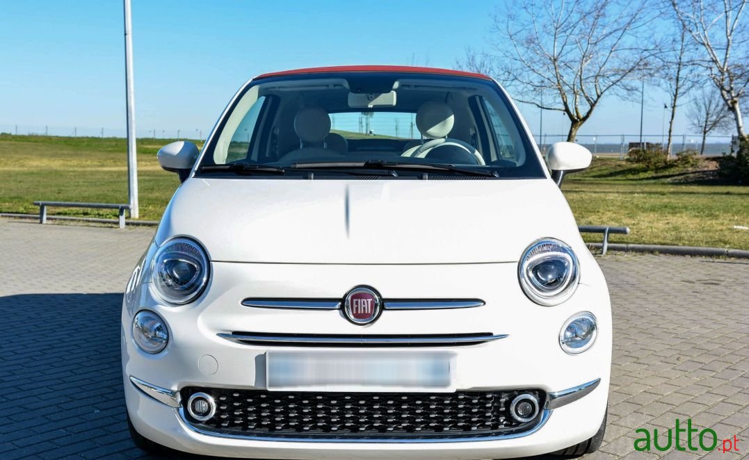 2018' Fiat 500C photo #2