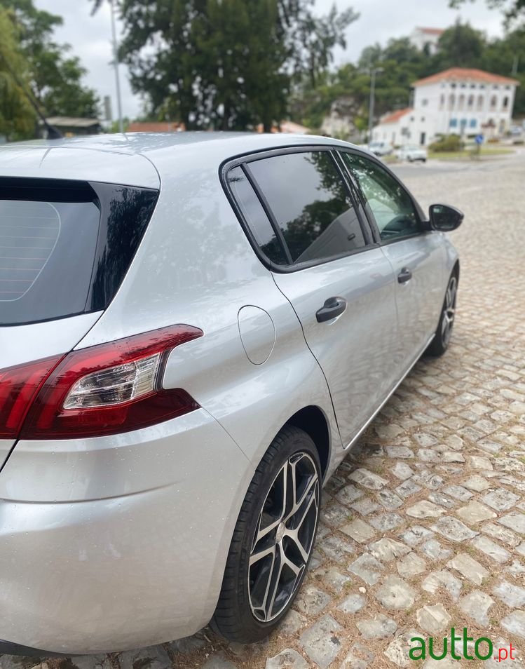 2017' Peugeot 308 photo #6