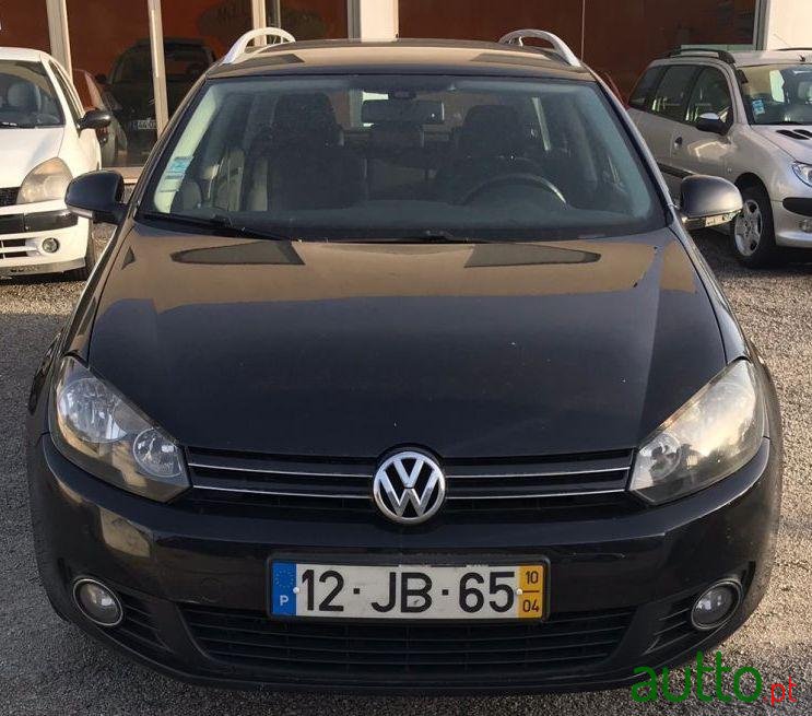 2010' Volkswagen Golf Variant photo #2