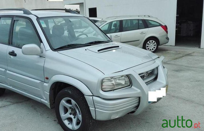 1999' Suzuki Grand-Vitara Metal Top 2.0 Tdi photo #2