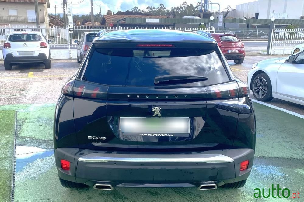 2022' Peugeot 2008 photo #4