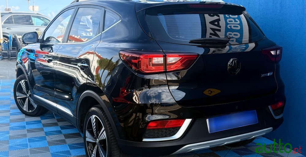 2021' MG ZS Standard Luxury photo #2