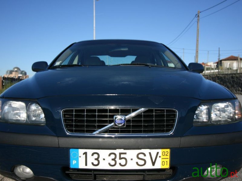 2002' Volvo S60 photo #2