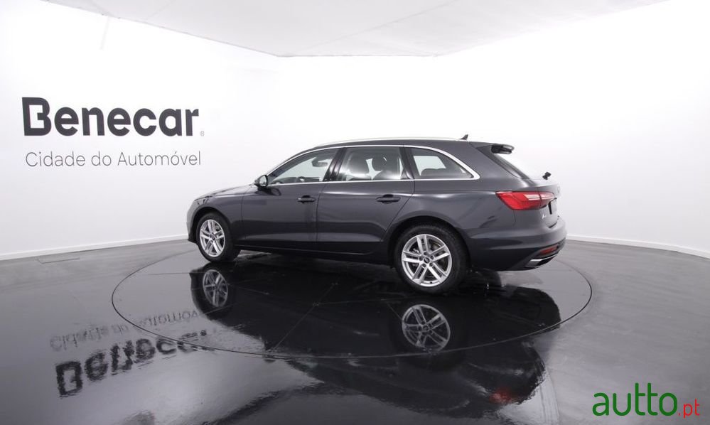 2022' Audi A4 Avant photo #4