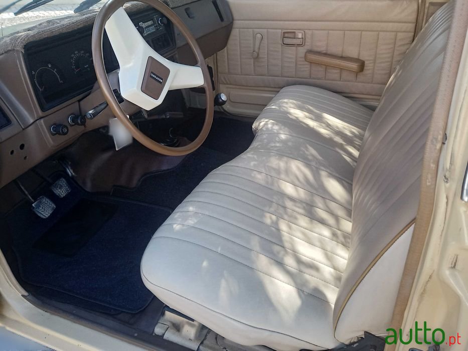 1987' Isuzu D-Max photo #4