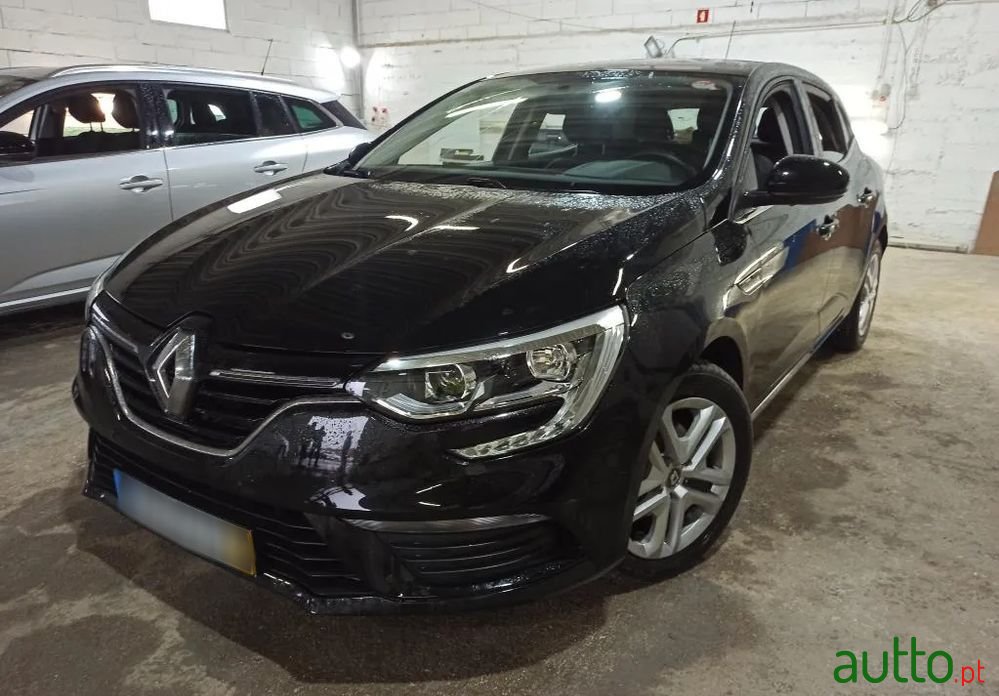 2019' Renault Megane photo #1