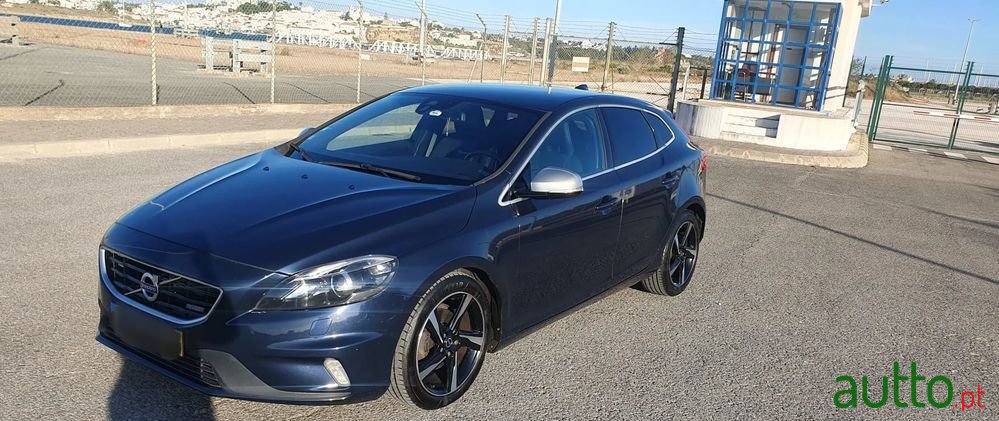 2013' Volvo V40 1.6 D2 R-Design photo #5