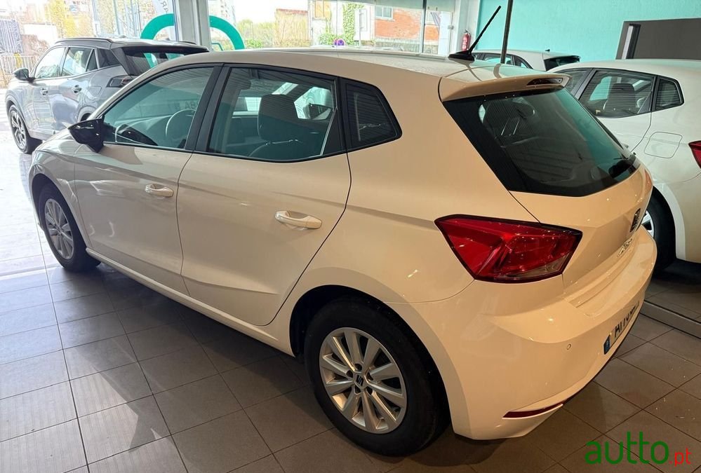 2021' SEAT Ibiza 1.0 Tsi Style photo #2