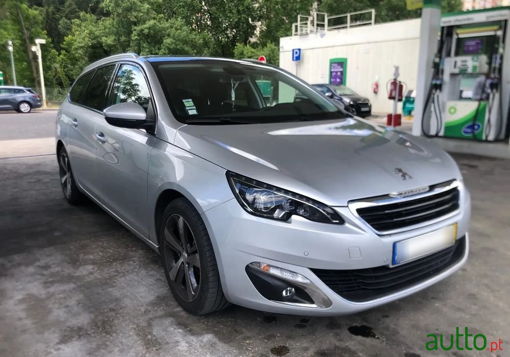 2017' Peugeot 308 Sw photo #5