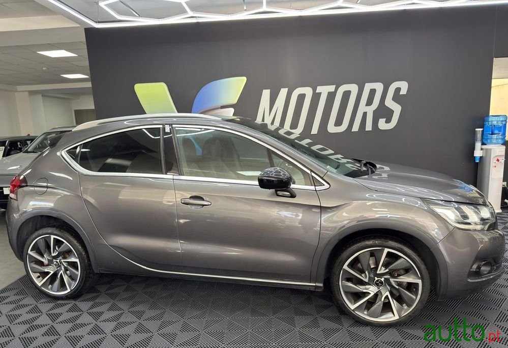 2016' DS Automobiles Ds4 Crossback photo #6