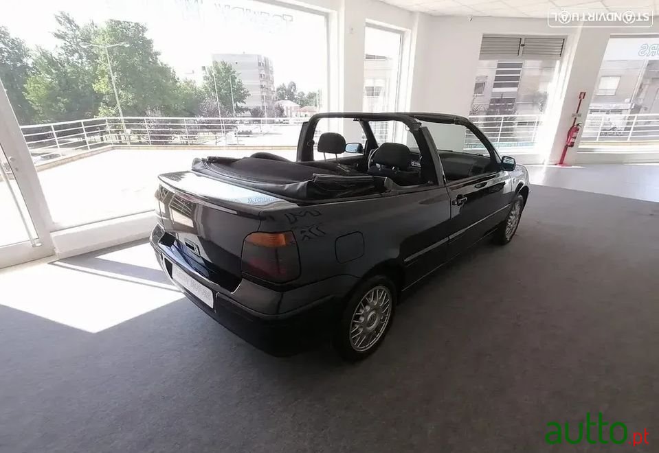 2000' Volkswagen Golf photo #5