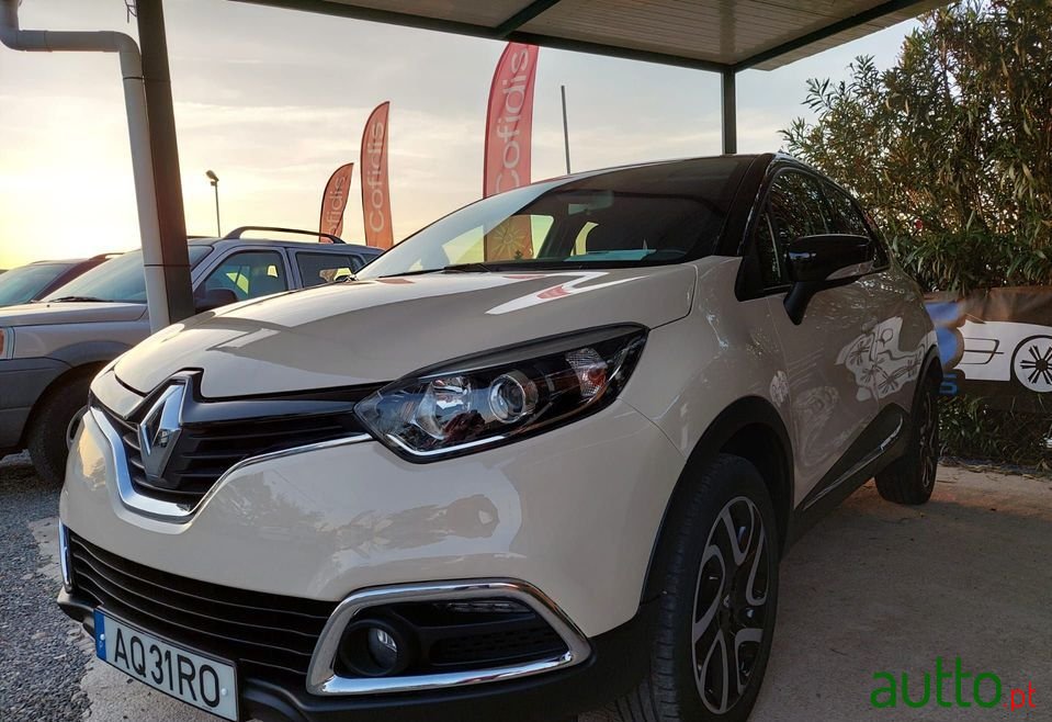 2016' Renault Captur photo #2
