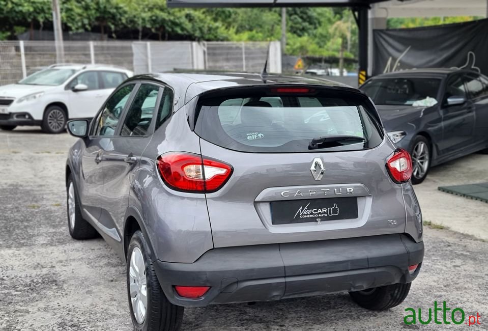 2014' Renault Captur photo #4