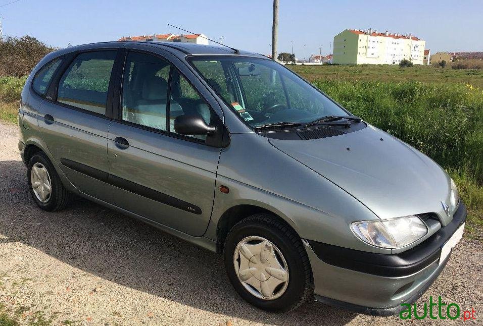 1998' Renault Scenic 1.6 E photo #1