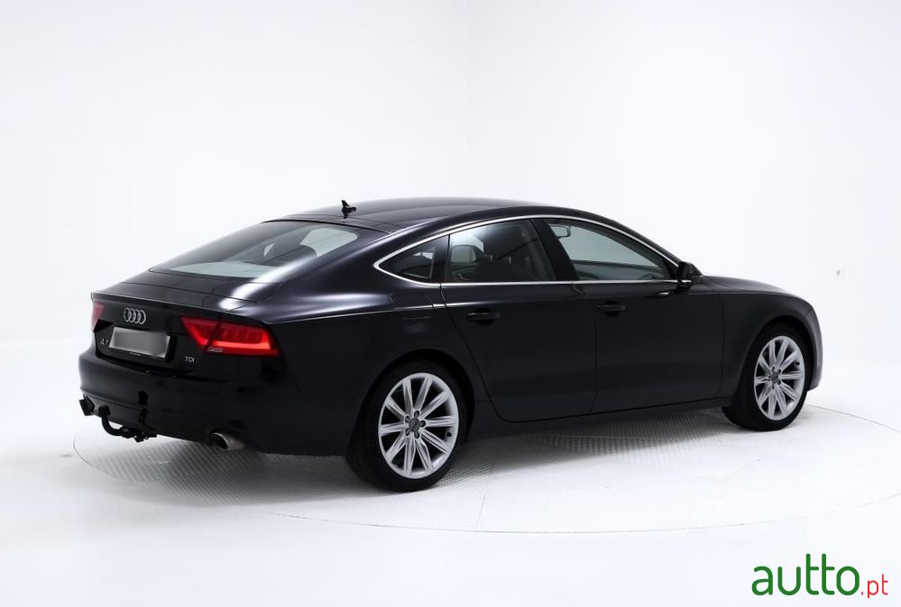 2011' Audi A7 Sportback photo #3
