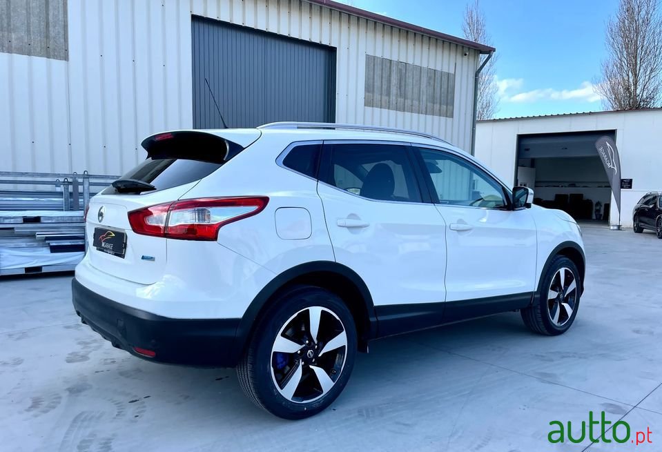 2015' Nissan Qashqai photo #5