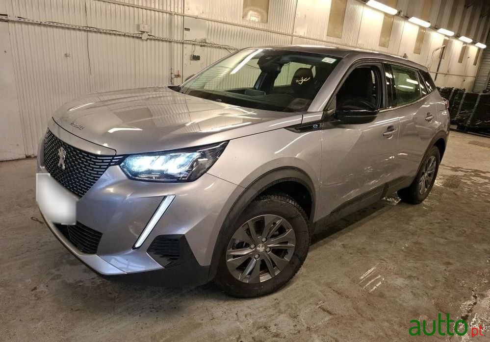 2022' Peugeot e-2008 photo #1