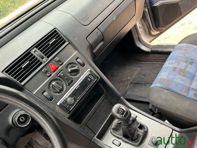1999' Mercedes-Benz 220 photo #6