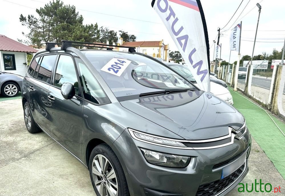 2014' Citroen C4 Grand Picasso photo #1