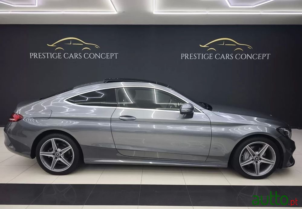 2018' Mercedes-Benz Classe C photo #1