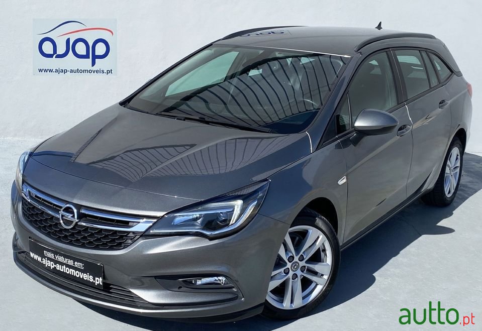 2017' Opel Astra Sports Tourer photo #1