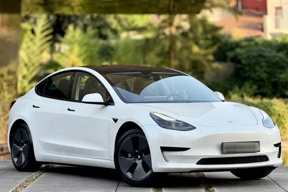 2021' Tesla Model 3