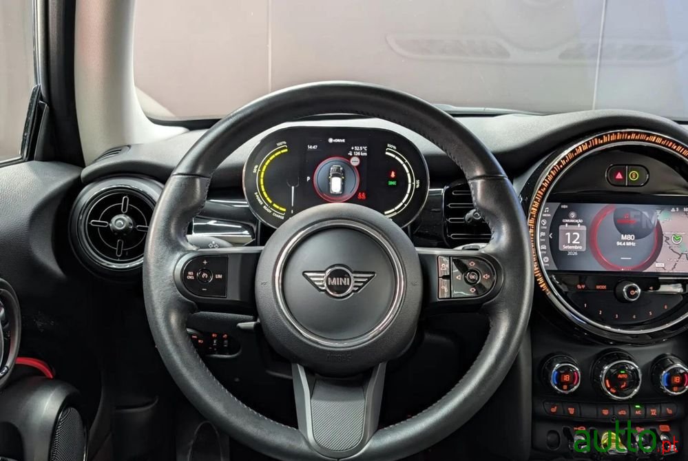 2022' MINI 3 Portas photo #4