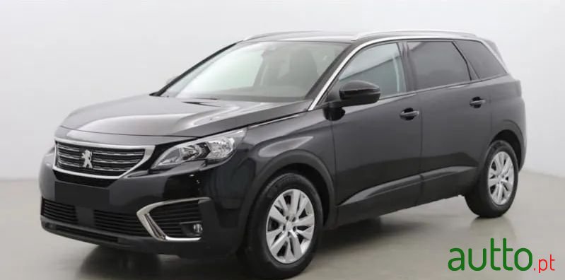 2020' Peugeot 5008 Puretech photo #2