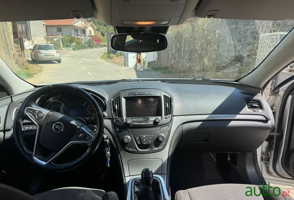 2013' Opel Insignia photo #6