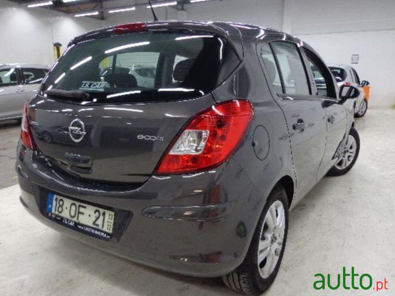 2013' Opel Corsa 1.3 Cdti Enjoy 88G photo #2