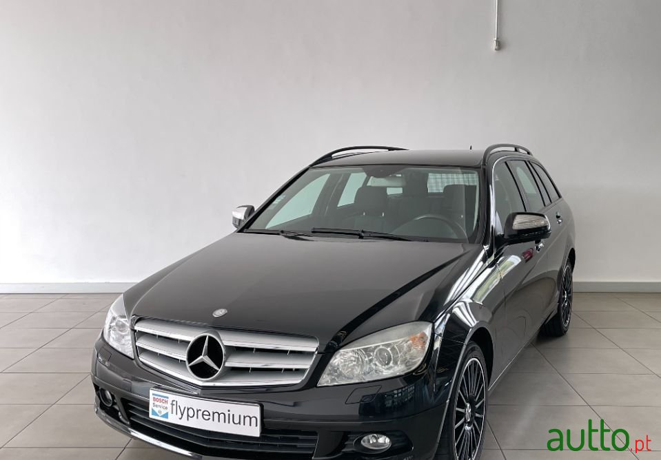 2008' Mercedes-Benz C-200 photo #1