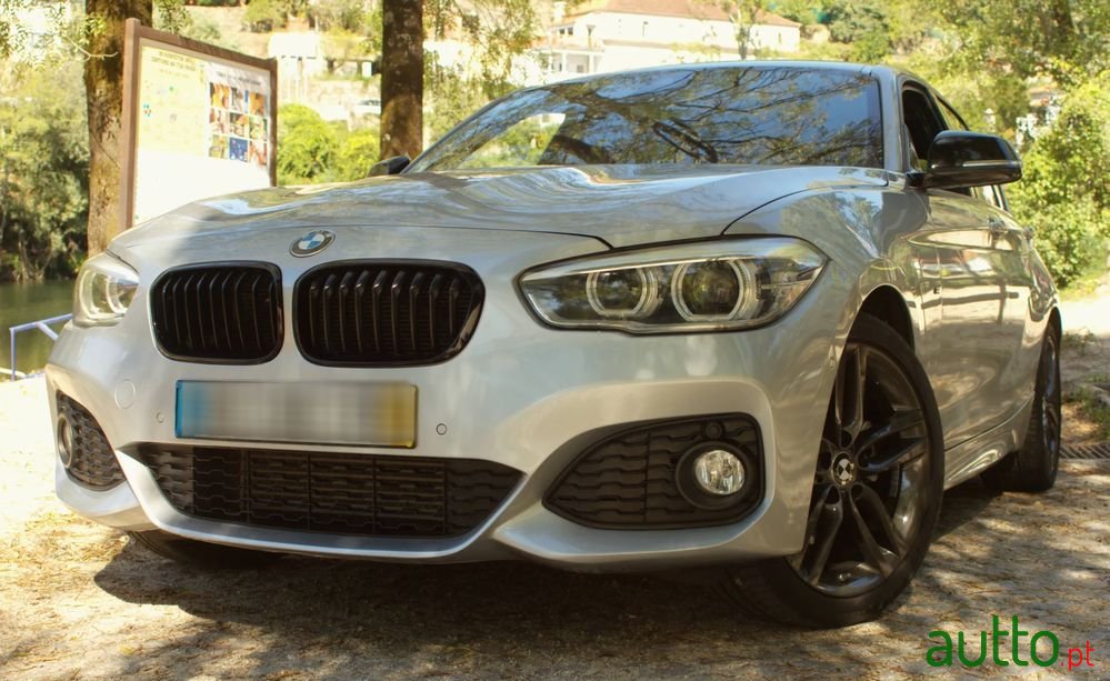 2015' BMW Série 1 D Pack M Shadow photo #5