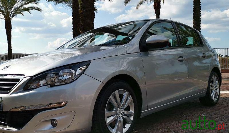 2015' Peugeot 308 1.6 Ble Hdi Active photo #3