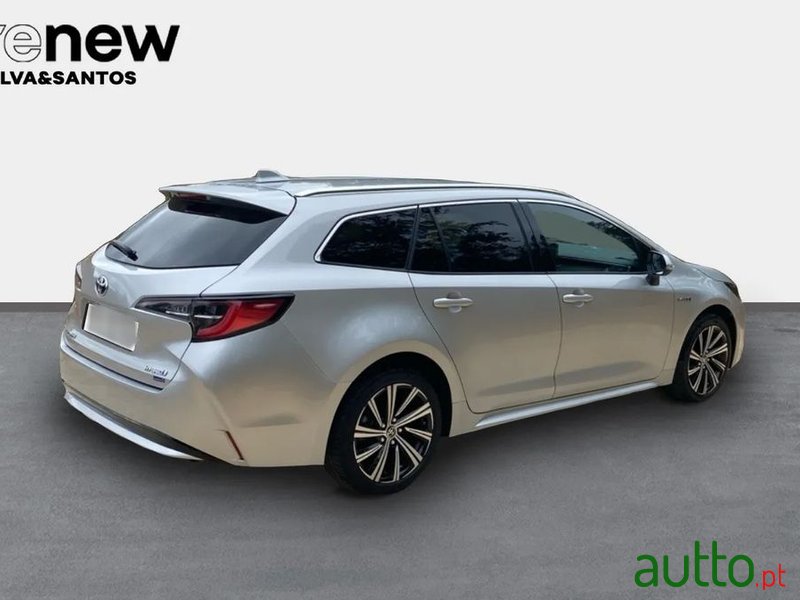 2021' Toyota Corolla Touring Sports photo #5